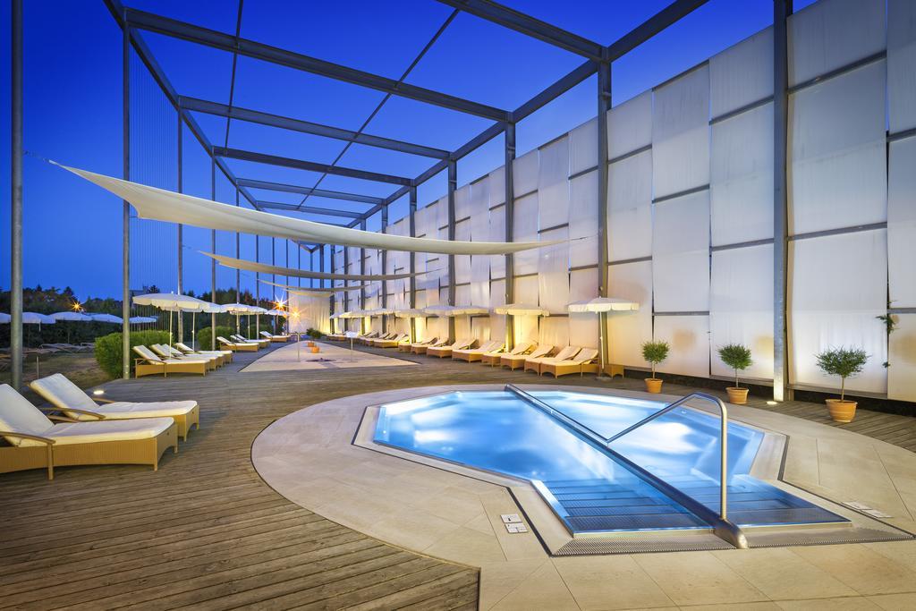 Therme Laa - Hotel & Silent Spa Лаа ан дер Тая Екстериор снимка